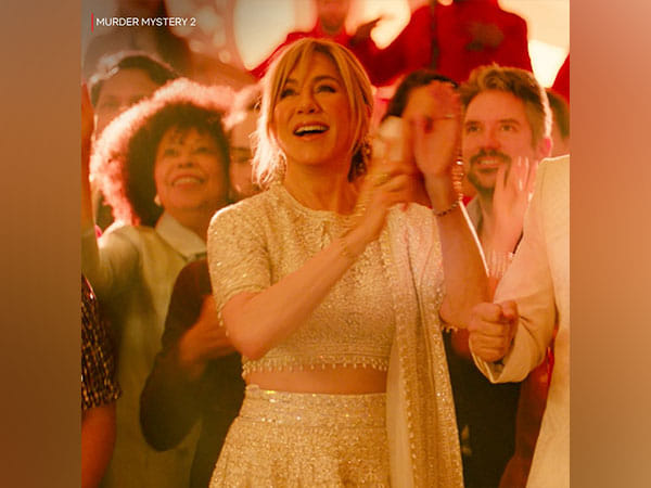  Woah! Jennifer Aniston turns 'desi girl', wears Manish Malhotra lehenga in Hollywood film 