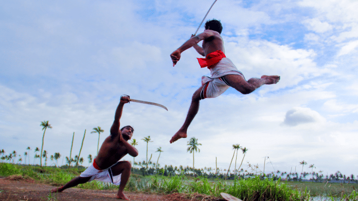 Kalaripayattu Mock Combat, Ginu C Plathottam, c. 2013. Image courtesy of Wikimedia Commons.