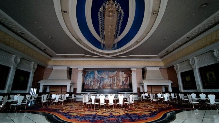 White domes, lavish grounds—Punjab has royal wedding palaces at half the price but no permit