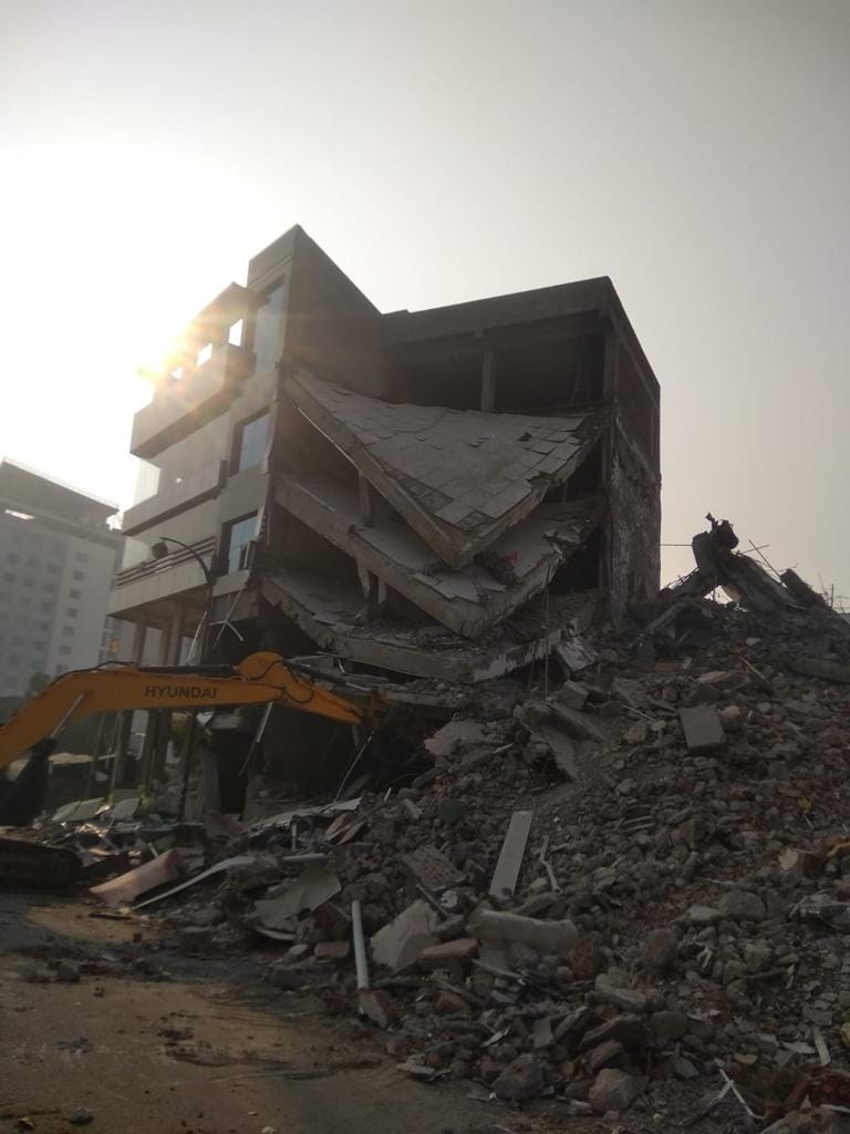 Jaipur Development Authority tears down a coaching centre allegedly built on government land | By special arrangement