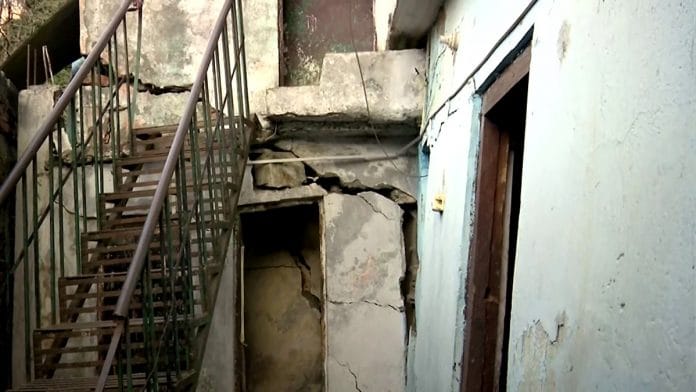 Cracks appear in a house due to landslides in Joshimath | ANI
