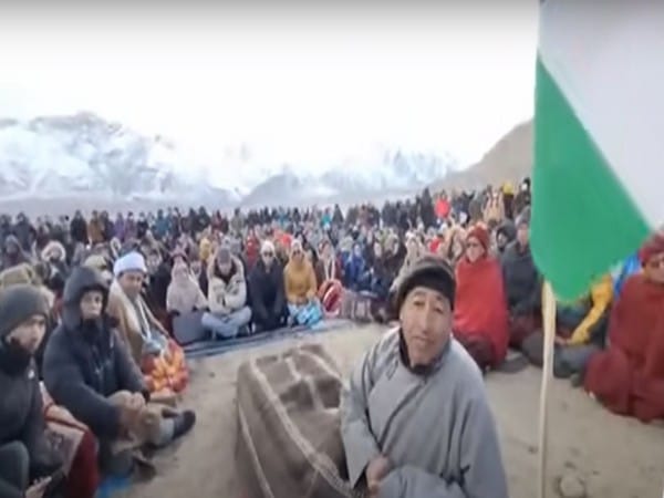 Ladakh: Reformist Sonam Wangchuk ends five-day hunger strike, but gets support for 6th Schedule demand