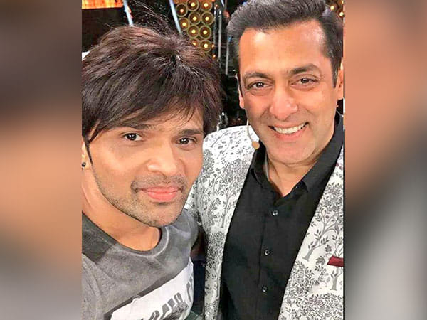 Salman Khan, Himseh Reshammiya reunite for romantic track 'Naiyo Lagda' 