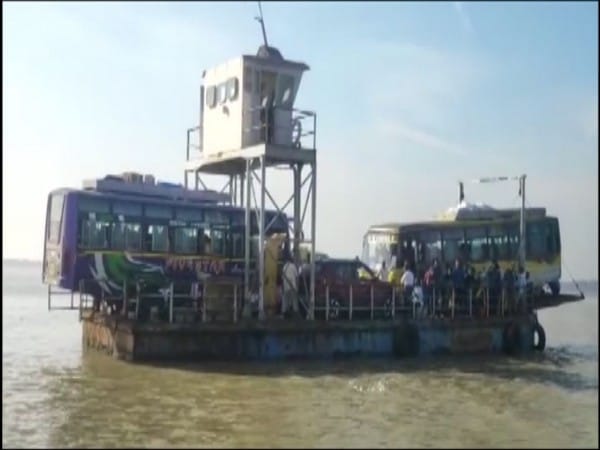 Floating bridge vessel with 100 people onboard gets stuck in Odisha's Chilika lake