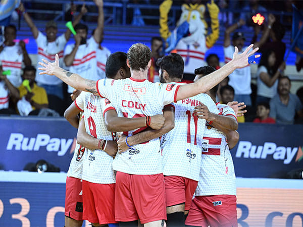 PVL: Kolkata Thunderbolts beat Kochi Blue Spikers to complete hat-trick of wins