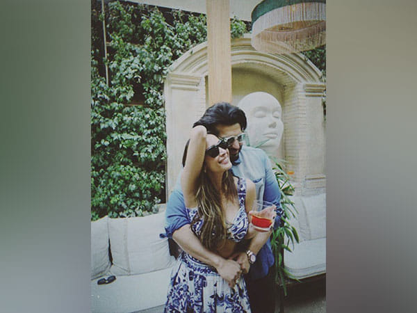 Food and love sum up Arjun Kapoor and Malaika Arora's valentine's celebration