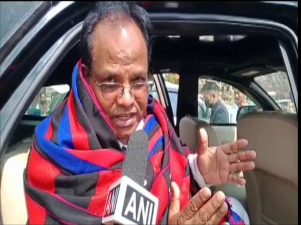 Union Minister John Barla urges people of Nagaland to vote for right candidate