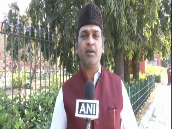 Tipu Sultan's descendants slam Cong, BJP for polarising votes in his name