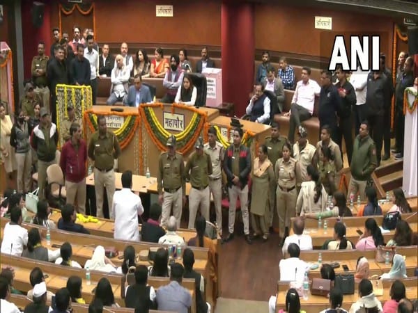 Delhi: MCD House faces repeated adjournments amid sloganeering by AAP, BJP