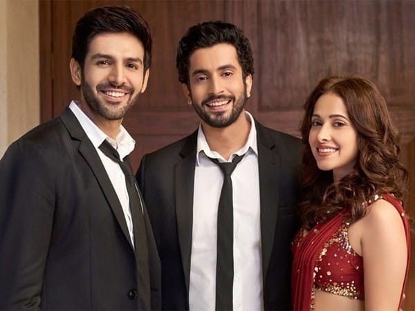 Kartik Aaryan, Nushrratt Bharuccha celebrate 5 years of 'Sonu Ke Titu Ki Sweety'