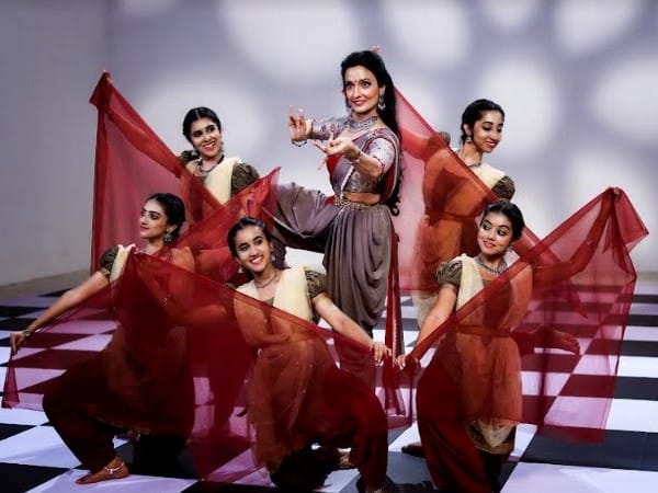 Danseuse Savitha Sastry and Director AK Srikanth Release their first hindi short film - Filter Coffee aur Masala Chai