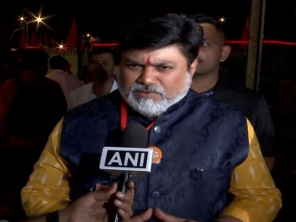 Shiv Sena issues whip ahead of Budget session, 