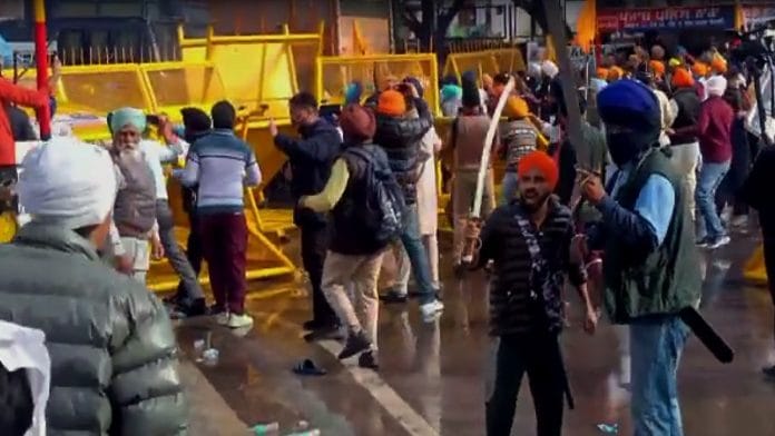 Qaumi Insaaf Morcha protesters clashing with cops Wednesday | By special arrangement