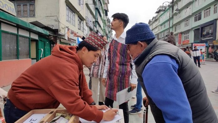 The youth campaigning against the SC observation at MG Marg, Gangtok | Photo: Urjita Bhardwaj, ThePrint team