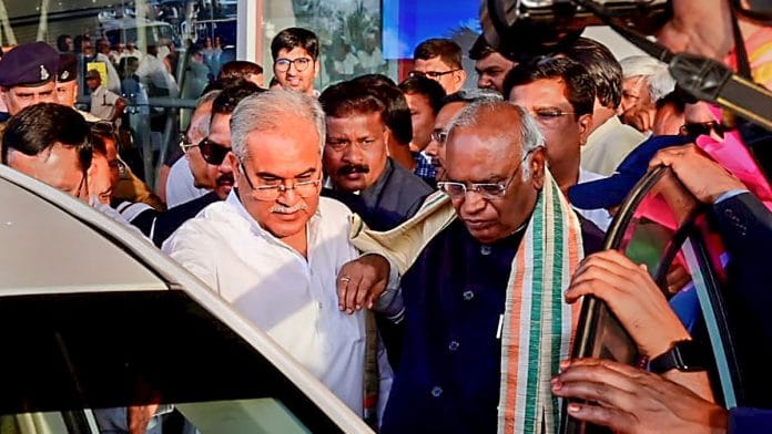 Congress President Mallikarjun Kharge (left) being welcomed by Chhattisgarh Chief Minister Bhupesh Baghel upon his arrival at Raipur airport in Chattisgarh | PTI photo