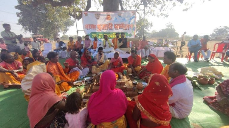 Inside ‘Ghar Wapsi’ of Chhattisgarh tribals: RSS women priests reach out, royal washes feet