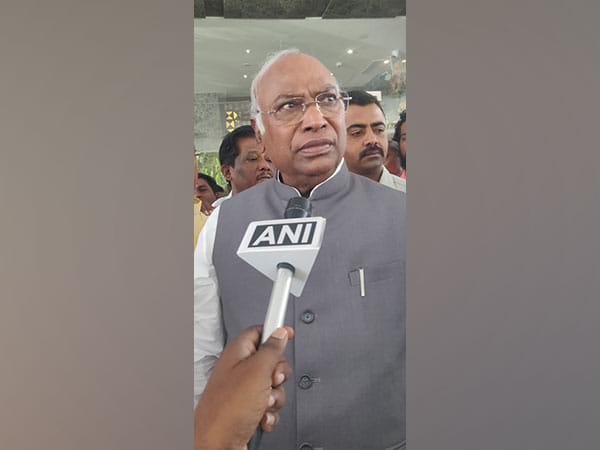 Erode East bypolls: Congress candidate Elangovan leads; Mallikarjun Kharge says, 