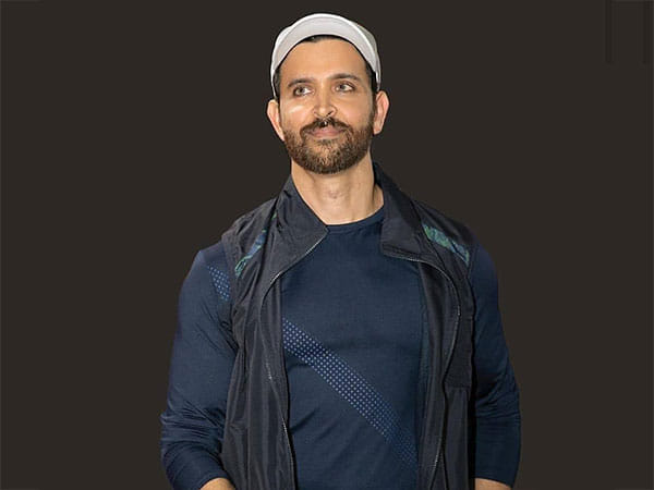 Holi 2023: Hrithik Roshan ditches 