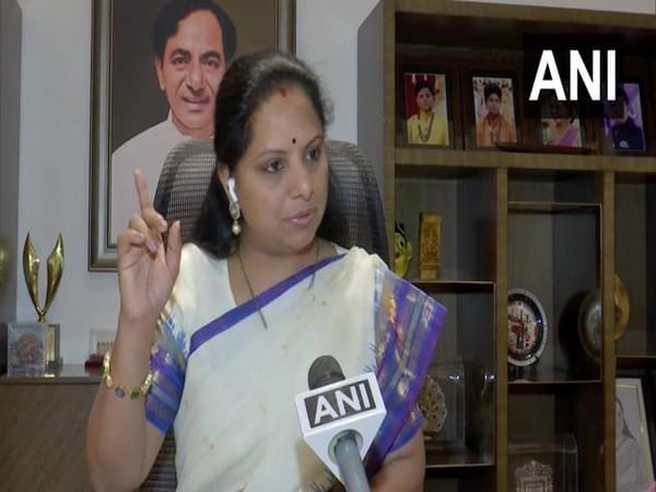 Liquor case : K Kavitha reaches Delhi for ED questioning 