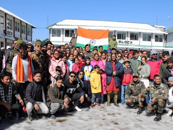 Army rescues 370 tourists stranded due to heavy snowfall in East Sikkim