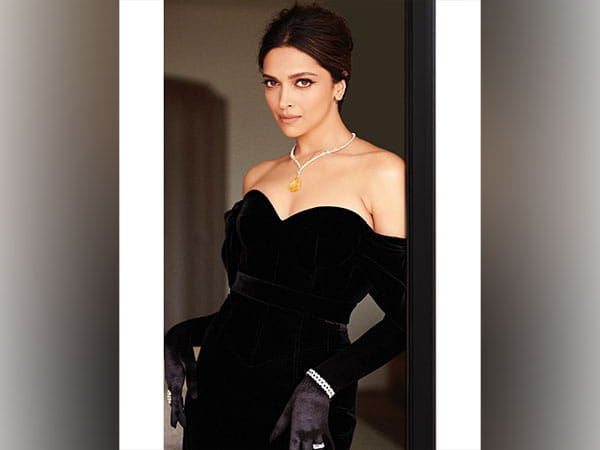 Oscars 2023 Red Carpet: Deepika Padukone raises glam quotient in black off-shoulder gown