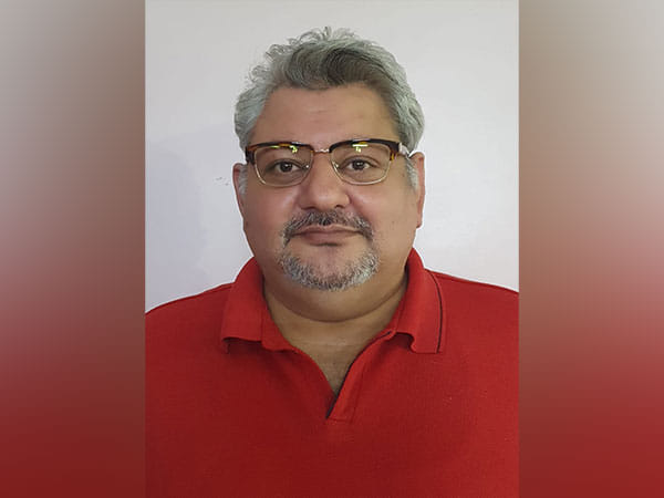 With an aim to teach over 5000 students the complex stock market -TRADERSloop