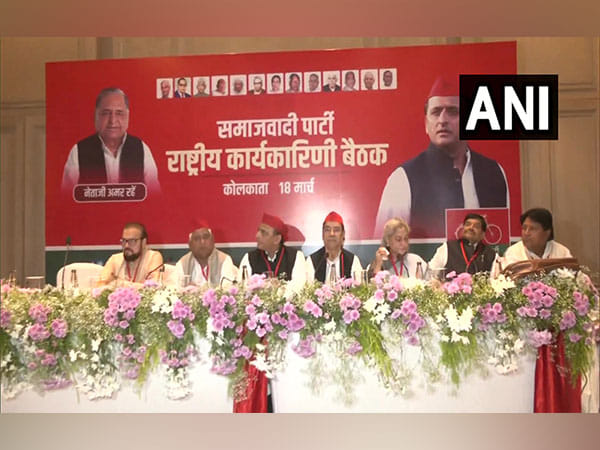 Samajwadi Party begins two-day national executive meeting in Kolkata