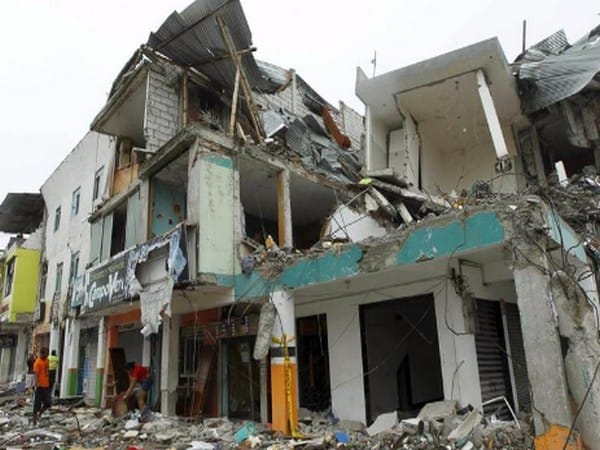 Ecuador earthquake: Death toll rises to 16, at least 381 injured