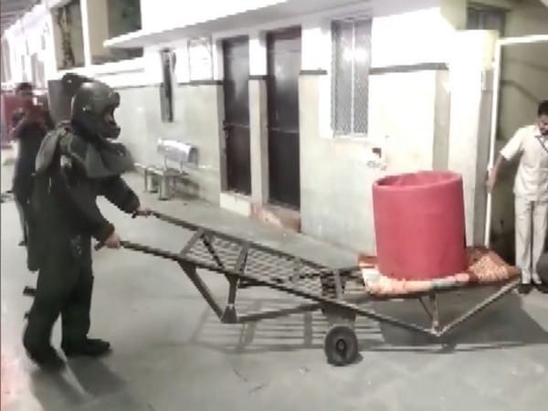 Bihar: Explosives recovered from train at Siwan railway junction 