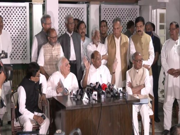 Opposition parties raise concerns over EVM use in electoral process, to meet Election Commission