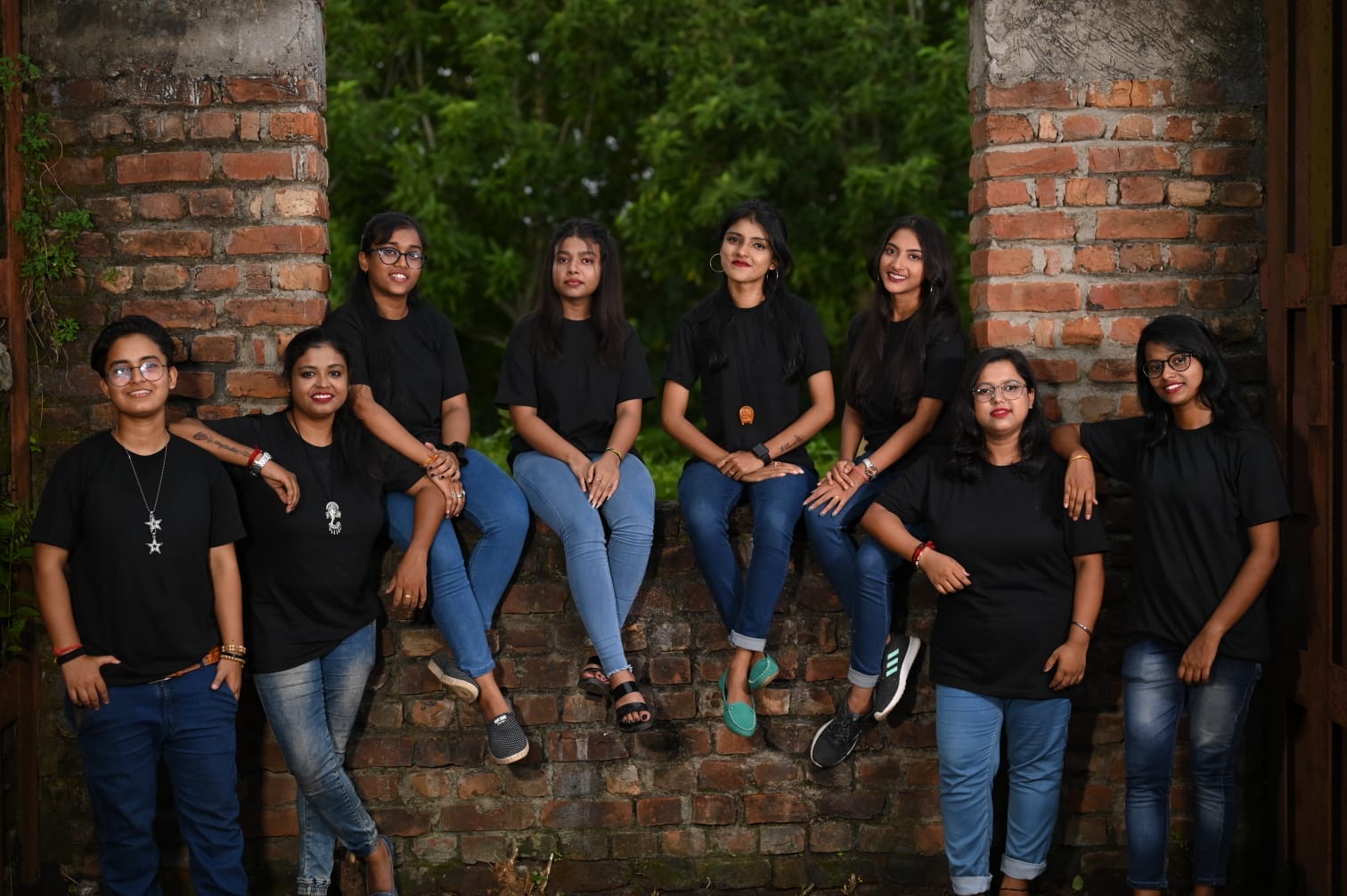 The band members at the recording of their song Ami shei meye | special arrangement