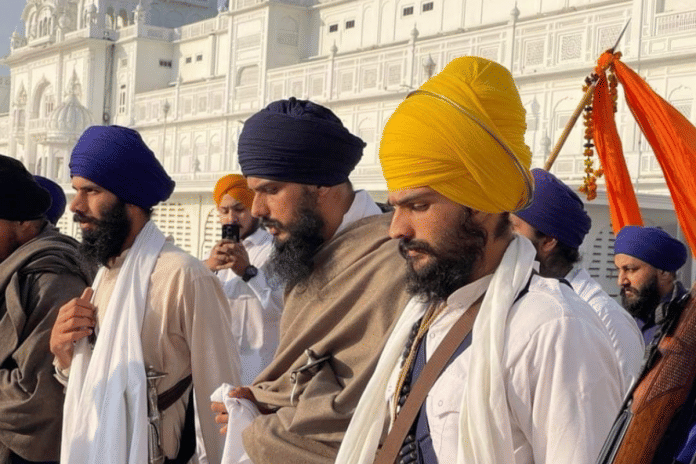 Self-styled preacher Amritpal Singh (centre) with his trusted bodyguards Sukhdeep Singh alias Satrana Singh Khalsa and Vikram Singh | Pic courtesy: Facebook
