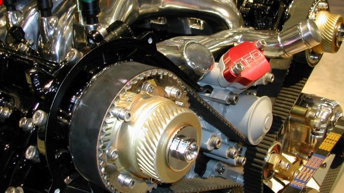 Colourised car engine | Wikimedia commons