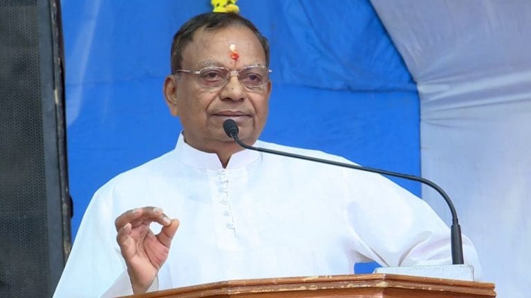 Manu Patolia built his $250 million empire with just 75 cents. Taravada Gurukul to New York