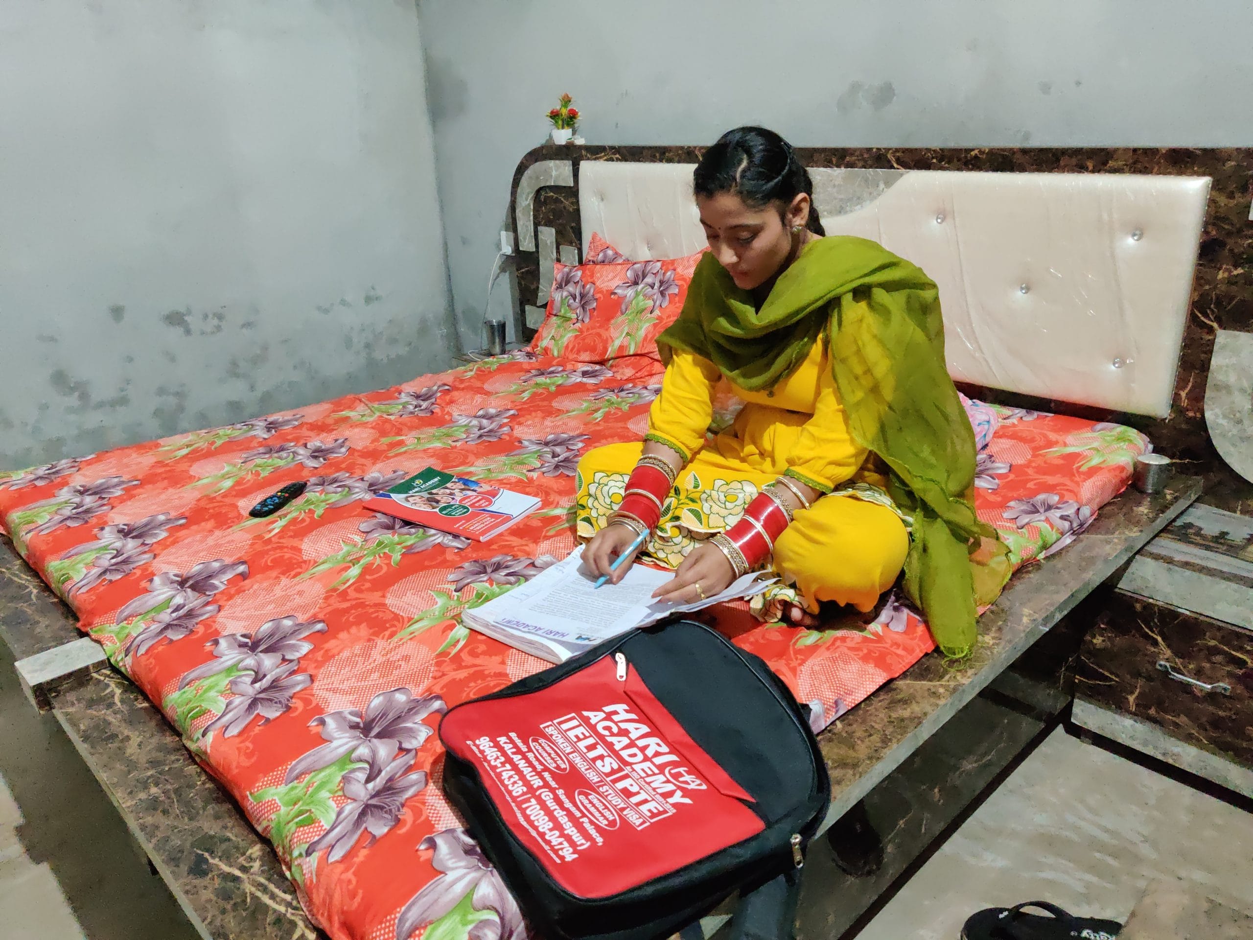 Jagpreet Kaur revises what she learns at her PTE coaching | Sonal Matharu | ThePrint