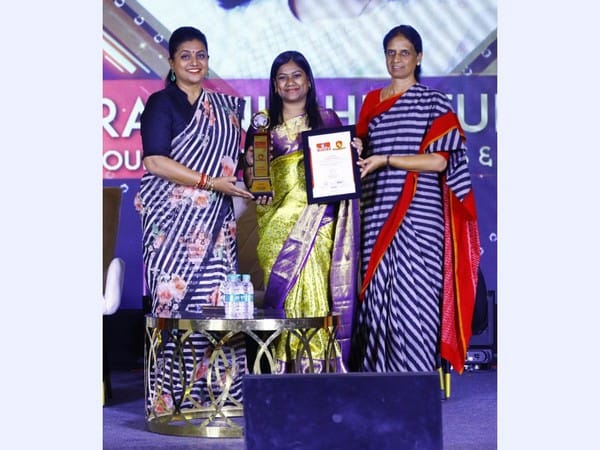Meet the Young Women Entrepreneur who attended Forbes 30/50 Summit in Abu Dhabi & honoured with HMTV Naari Puraskar 2023