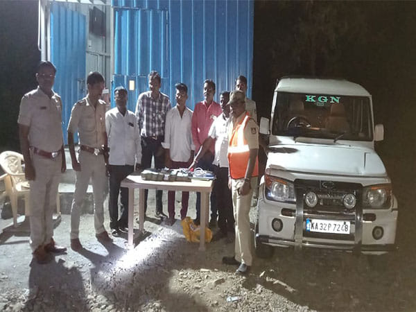 Karnataka: Police seize around Rs 1.5 crore unaccounted cash in Kalaburagi district