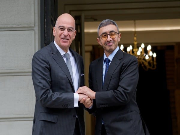 UAE FM Abdullah bin Zayed, Greek counterpart review strengthening strategic partnership