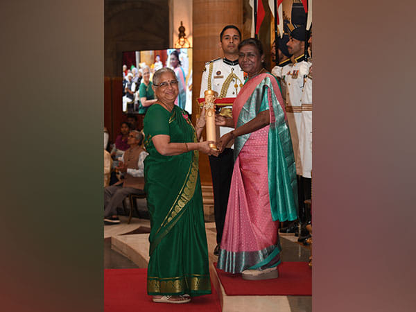 President Murmu presents Padma Awards 2023 at civil investiture ceremony