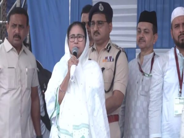 Ready to give my life, but will not allow any division of country: West Bengal CM Mamata Banerjee