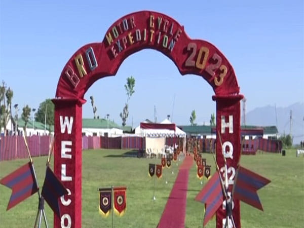 J-K: 'Ekta Shradhanjali Abhiyan' motorcycle rally organised in Srinagar to commemorate BRO's sacrifices