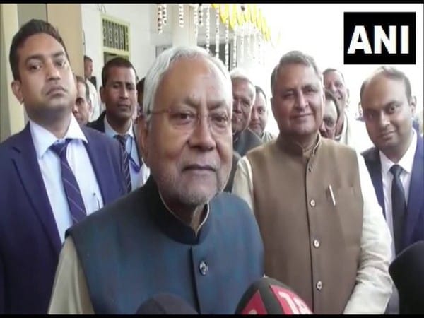 Opposition unity: Nitish Kumar to meet Akhilesh Yadav, Mamata Banerjee today