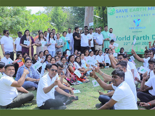 Save Earth Activist Sandeep Choudhary started tree plantation drive on World Earth Day, inspires everyone to pledge for a greener earth