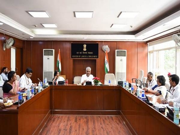 Minsiter Bhupender Yadav launches new features in eShram Portal to facilitate ease of registration for unorganised workers