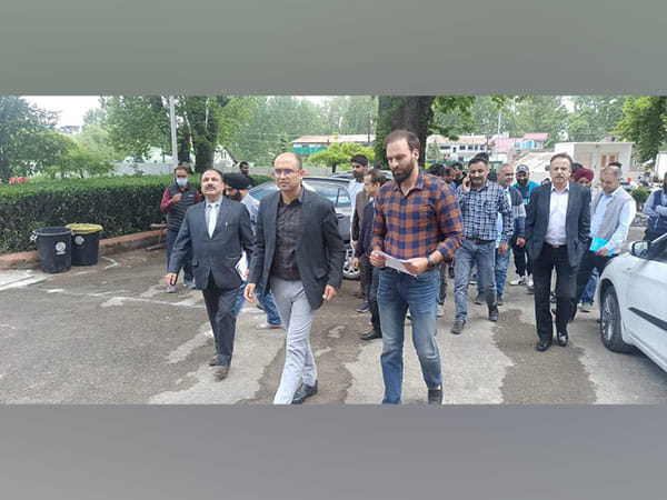 Ahead of G20 meetings, J-K Health Secy takes stock of arrangements at Kashmir Nursing Home