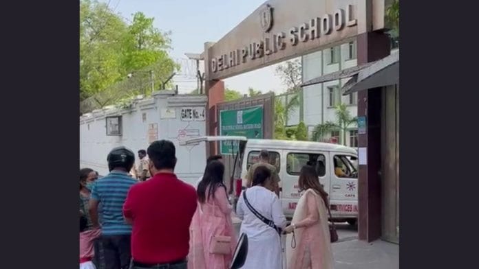 The school, according to sources in the police, received an email last night around 9 pm with a bomb threat | Twitter/@ANI