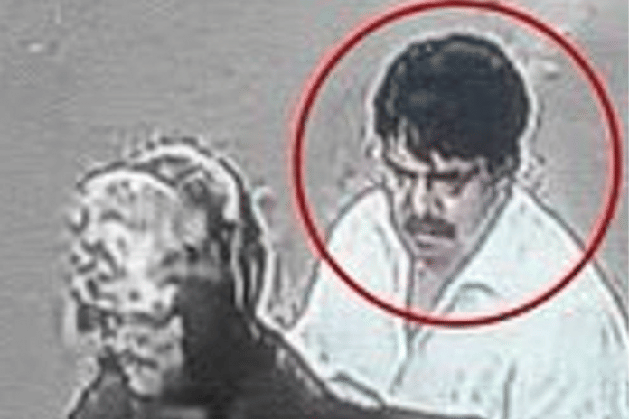 CCTV screengrab showing Guddu Muslim | Twitter | @AdvAshutoshBJP