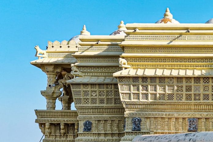 A temple at Girnar, a site associated with Jain tirthankaras and patronised by merchants | Picture credit: Sam Dalrymple