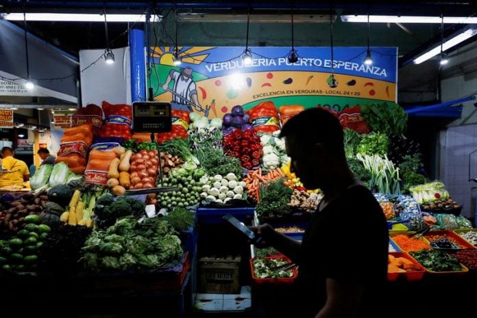 Zero Capacity 'Zero capacity to save': Argentines buckle under 103% inflation ...
