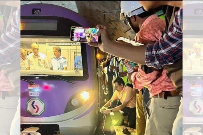 Inaugural run of Kolkata's underground metro | Photo: Metro Railway Kolkata